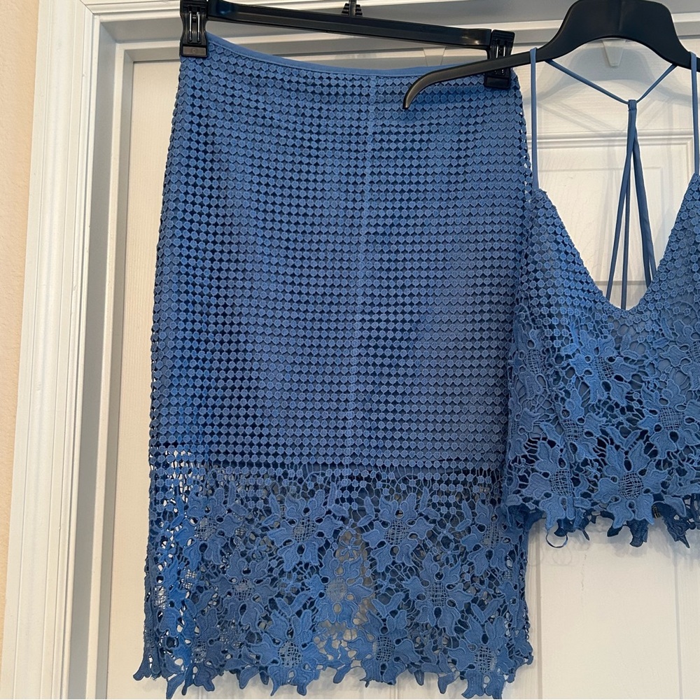 ASTR The Label Lace skirt and crop top set size small - Picture 2 of 12